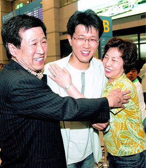 살아 돌아왔구나