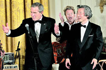 엘비스 선율에 빠진 미-일 정상