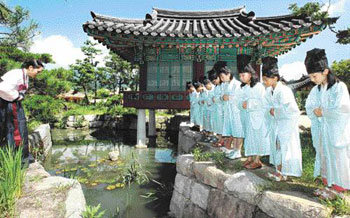 어른들 만나면 이렇게