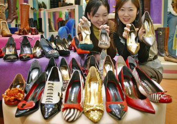 연말 파티 어떤구두 신을까