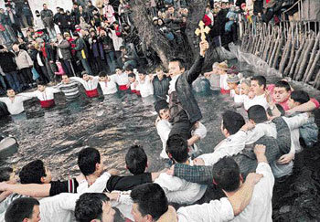 동방박사 오신 날 십자가 건지기