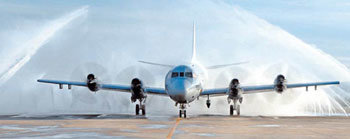 해군 해상초계기 봄맞이 샤워