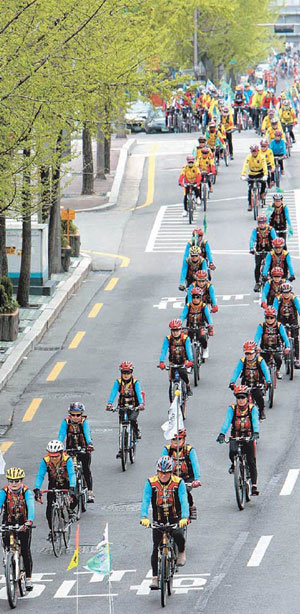 지구의 날지구는 자전거를 좋아해