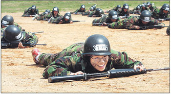 아이고 힘들어 여고생들의 군대 체험