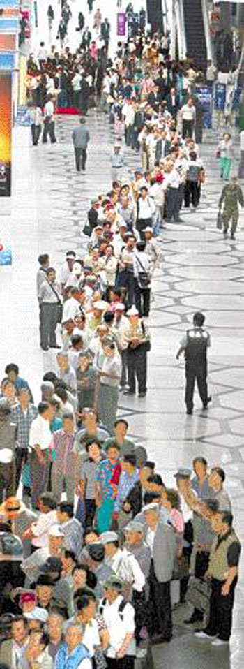 일하고 싶다 줄 이은 중장년