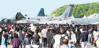 서울 에어쇼 보자 15만 인파