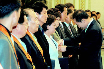 모범교원 170명에 훈장