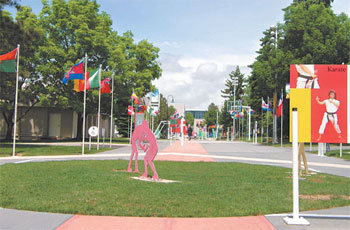 하루40달러면 일반인도 OK 열린 선수촌