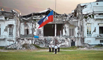 아이티 지진 1주년 대통령궁 여전히 폐허로