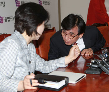 머리 맞댄 심상정-유시민