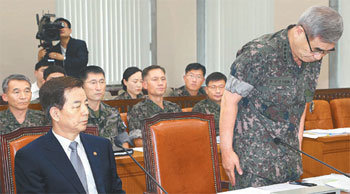 \"구타, 알아도 말못하고 말해도 안들었다\"