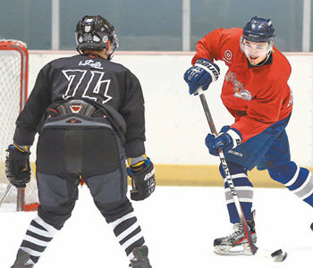 빅리그 거절하고 한국행...아이스하키 타일러 브리클러