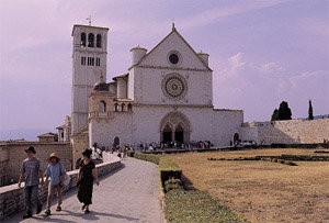 청빈의 성인 숨결 어린 아시시(Assisi)