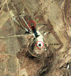위성사진으로 분석한 2004년 5월 중순 대포동 미사일기지