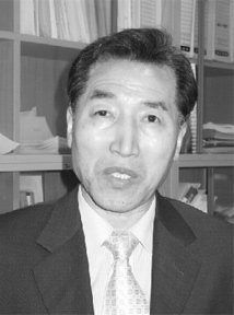 농민단체 대표해 쌀 협상 참여한 김충실 경북대 교수