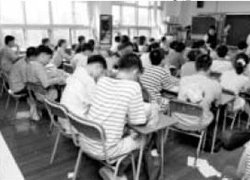 강남 중산층, ‘교육비 착시현상’에 붕괴 초읽기