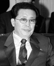 전 북한 핵심 관료가 육필로 쓴 ‘김정일 권력장악 비화’