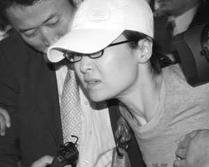 ‘신정아 사건’ 1년, 가정교사 지낸 기자의 ‘그녀를 위한 변명’