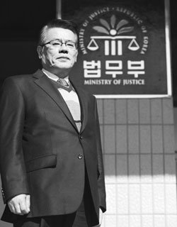 ‘교도관의 전설’ 이태희 법무부 교정본부장