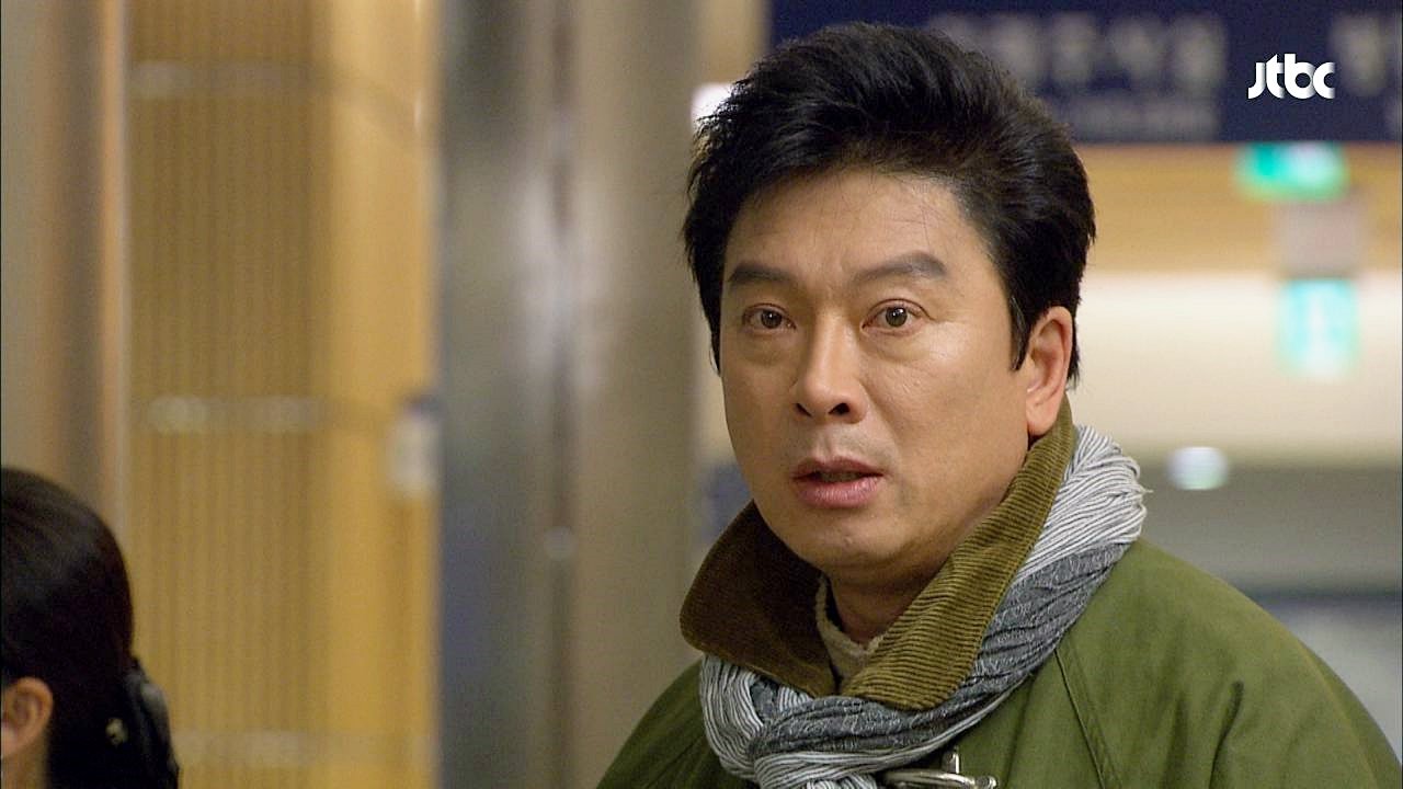 前 장모가 불륜녀 병원에!? 급히 몸 숨기는 창수!