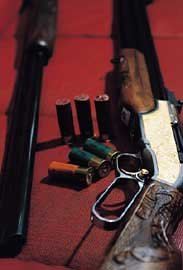 총기구입‘아무나’ 범죄악용‘어쩌나’