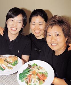 세 여자 동업 ‘샌드위치’로 성공하기