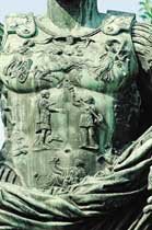 ‘광고 간판’ 걸쳐 입은 로마 황제