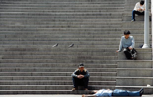 고단한 일상, 봄날의 노숙