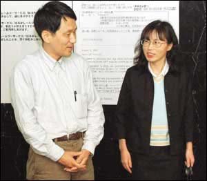 노벨 화학상과 물리학상 휩쓴 두명의 일본인 과학자
