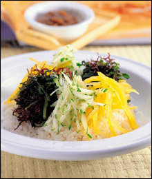 5위 비빔밥­｜밥-나물-고기, 영양학적으로 균형 잡힌 일품요리