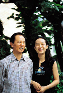 10년간 투병하다 세상 떠난 아내에 대한 그리움 담은 시집 펴낸 김홍신