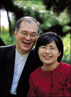 우리나라 최초 여성대법관으로 임명된 김영란·강지원 부부