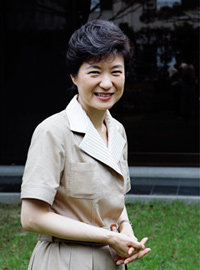 박근혜 대표가 털어놓은 어머니에 대한 그리움 & 요즘 생활