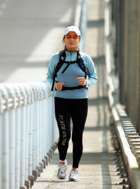 52세 나이로 100km 울트라 마라톤 여성부 1위 차지한 김순임