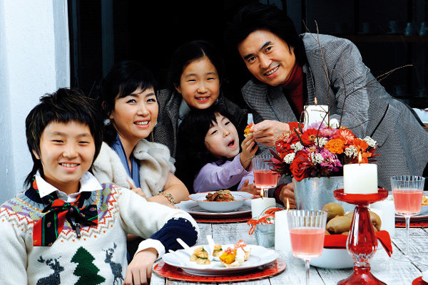홍서범·조갑경 부부와 붕어빵 세 남매가 함께한 특별한 크리스마스 가족 파티