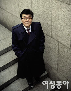 ‘아버지’의 작가 김정현, 중국에서 유랑자로 사는 이유