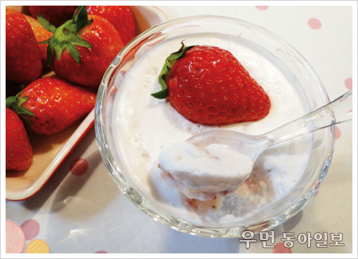 우유와 딸기는 천생연분! ‘딸기 밀크무스’