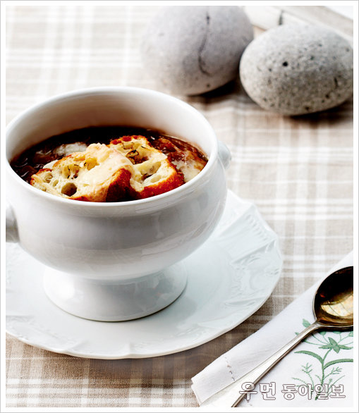 찬바람 불면 수프 한 그릇 ① 기본 수프1 -치킨스톡으로 끓이는 프렌치어니언수프