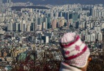 “금리 계속 오르는데”…주담대 변동금리 선택 늘었다 “금리 계속 오르는데”…주담대 변동금리 선택 늘었다