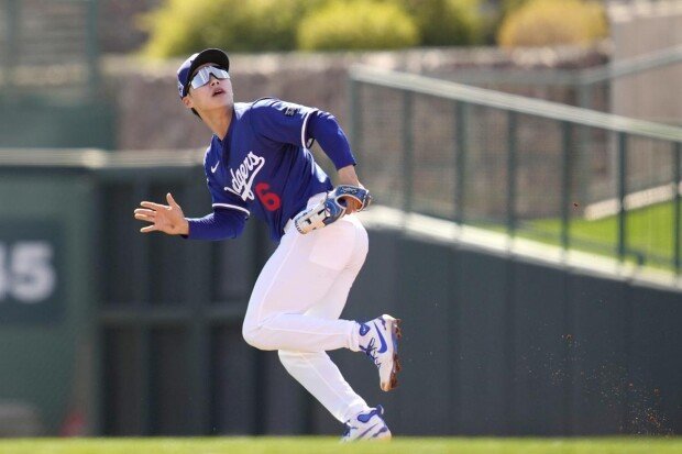 Hye-seong Kim from LA Dodgers stages a smooth debut
