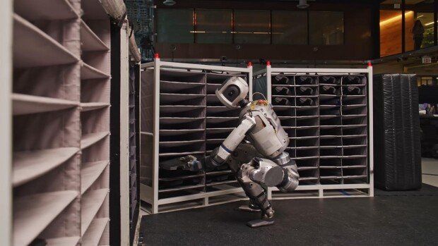 Global companies invest in humanoid robots industry