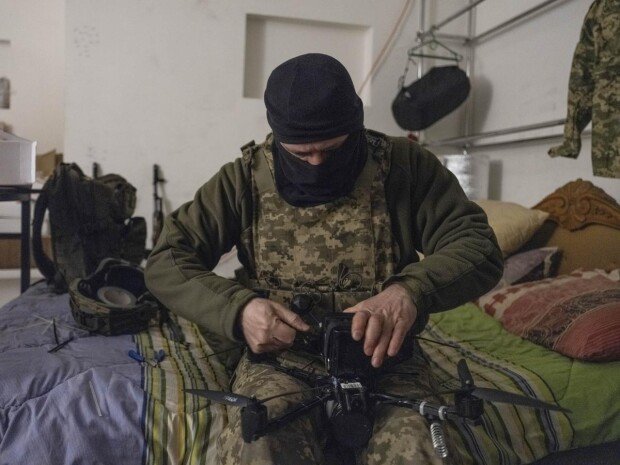 Europe discusses Ukraine peacekeeping force, conscription revival