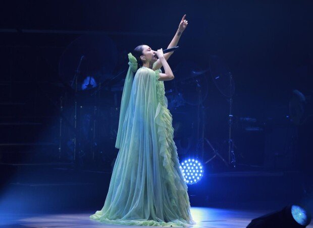 Japanese pop star Nakashima stirs Seoul with nostalgic, flawed show