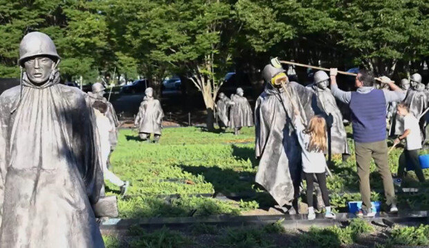 Hegseth cleans Memorial, honors Korean War sacrifice