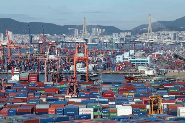 Most Korean firms struggle with U.S. tariff hikes