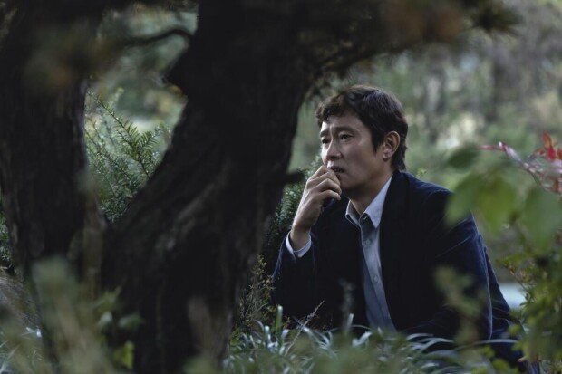 Park Chan-wook’s “No Other Choice” eyes Venice prize