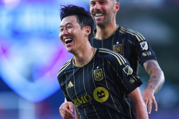 Son Heung-min scores stunning free kick in LA FC debut
