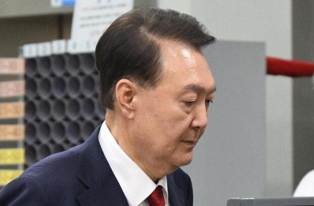 Former President Yoon Urges Halt to Military Investigations