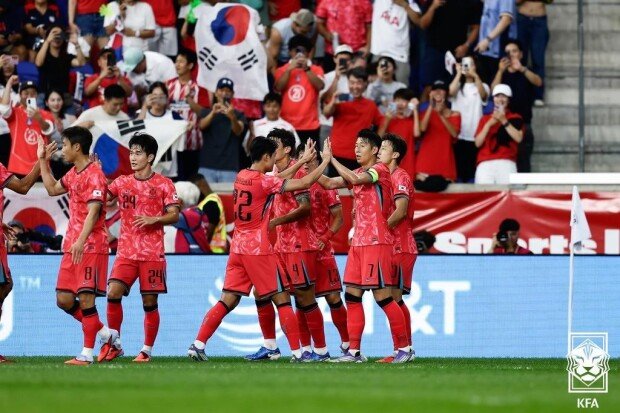 Son Heung-min leads Korea past U.S. 2-0