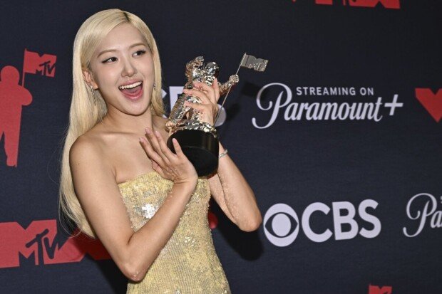Rosé Eyes Grammy after Historic VMA Win